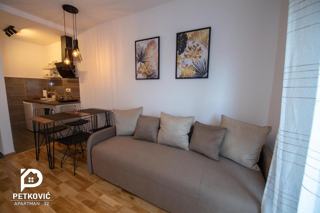 Petkovic Apartmani Studio32 Jagodina Exteriér fotografie